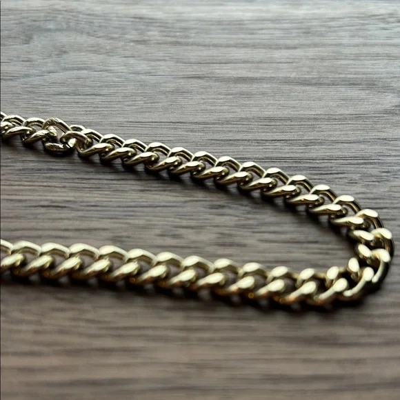 Gold necklace - Picture 8 of 11